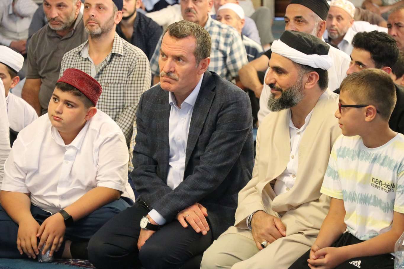 Ezberlerini tamamlayan hafızlar düzenlenen törenle icazet aldı